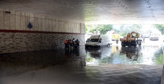 İncirli Alt Geçidi Sular Altında Kaldı