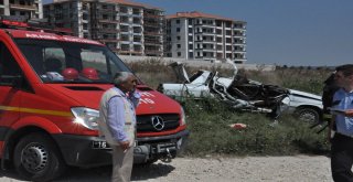 Trafik Kazasında Karnındaki Bebeğiyle Can Verdi