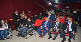 Engellilere Özel Kafe Ve Sinema Açıldı