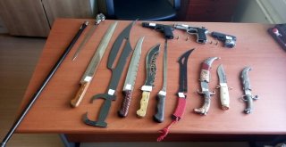 Nevşehirde Uyuşturucu Tacirinin Evinden Adeta Cephanelik Çıktı