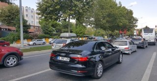 Akşam Trafiğine Kalmamak İçin Yola Çıktılar, Trafik Felç Oldu