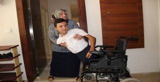 Doğuştan Engelli Ömerin Tek Hayali Kendi Parasını Kazanabilmek