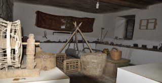 Mahalleliler Topladıkları Eski Eşyalarla Müze Kurdu
