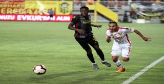 Spor Toto Süper Lig: Göztepe: 0 - Yeni Malatyaspor: 1 (İlk Yarı)