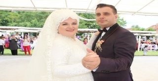 Başkan Ay, Düğün Yapan Gençlerin Hayallerini Gerçekleştirdi