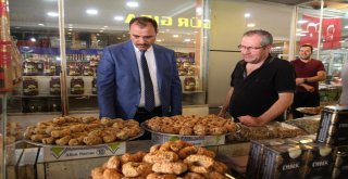 Vali Kaldırım, Kapalı Çarşıyı Gezdi