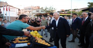 Kılıçdaroğlu, Celal Bayarın Kabrini Ziyaret Etti