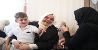 Bakan Selçuk, Ankarada Yaşayan Şehit Aileleriyle Bayramlaştı