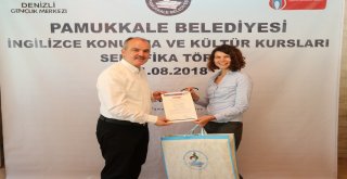 Pamukkalede Gençler İngilizce Konuşmayı Öğreniyor