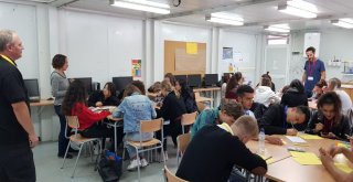 Gaünün Öğretim Üyeleri Ab Projesi İçin İspanyada