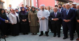 Diyanet İşleri Başkanı Erbaş, “Aile, Toplum Olarak Ayakta Kalmamızın Çimentosunu Teşkil Eden Önemli Bir Kurumdur