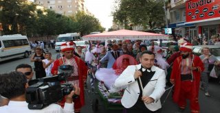 Denizi Olmayan Manisada Gelini Kayıkla Aldı