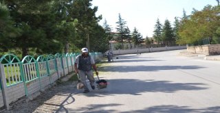 Şuhut Belediyesi Bayram Hazırlıklarına Devam Ediyor