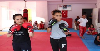 Kız Kardeşler Kilo Problemini 3 Yılda Spor Yaparak Çözdü