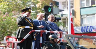 Patriot Komutanı Da Zafer Bayramı Kutlamalarını İzledi