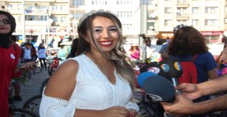 Süslü Kadınlar, Egzoz Kokusuna Karşı Pedal Çevirdi