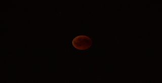 İstanbuldan Fotoğraflarla Kanlı Ay Tutulması