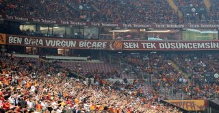 Galatasaray - Kasımpaşa Maçını 35 Bin 919 Kişi İzledi