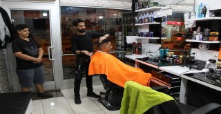 Dağda Tıraş Yapan Berberin Hedefi Eyfel Kulesi