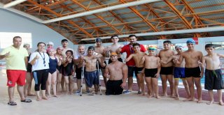 Çocuklar Hem Öğreniyor Hem Eğleniyor