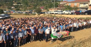 Trafik Kazasında Karnındaki Bebeğiyle Can Veren Kadına Son Görev