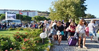 Ayvalıkta, Yunanistan İçin Vize Başvuruları Tüm Hızıyla Sürüyor