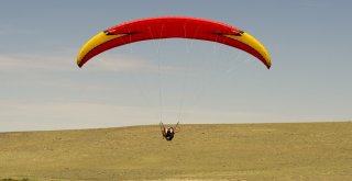 Başkentte Yamaçsız Yamaç Paraşütü