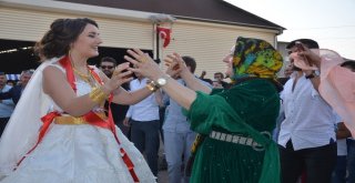 Yüksekovaya Gelen Fransalı Geline Görkemli Düğün