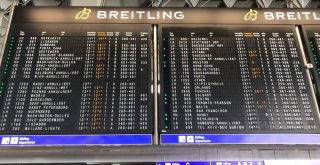 Frankfurt Havaalanında 50 Uçak Seferi Durduruldu