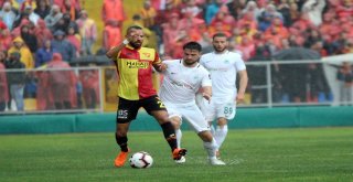 Spor Toto Süper Lig: Göztepe: 2 - A. Konyaspor: 0 (İlk Yarı)