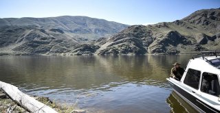 Putin Dağlarda Dolaşırken Görüntülendi