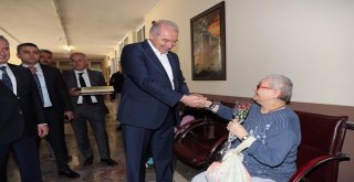 Başkan Uysal, Kayışdağı Tesislerinde Yaşlıları Ziyaret Etti