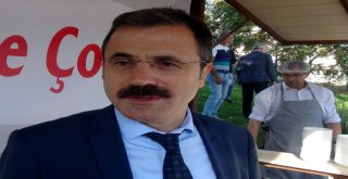 Rektörden Öğrencilere Ücretsiz Çorba