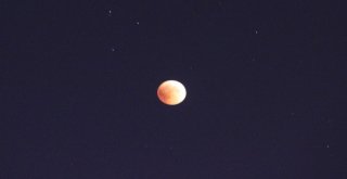 Şanlıurfada Kanlı Ay Tutulması