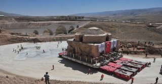 Tarihi Artuklu Hamamı Yeni Yerine Taşındı