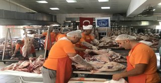 Üsküdar Belediyesinden 3 Bin İhtiyaç Sahibi Aileye Kurban Eti