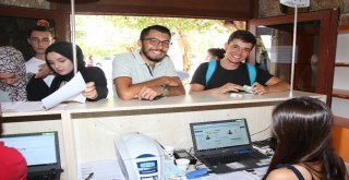 Üniversiteye Geçici ‘Antalya Kart Merkezi Açıldı