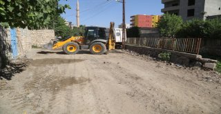 Parke Taşı Çalışmaları Devam Ediyor