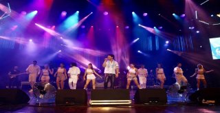 Edisin Binlerce Hayranı Büyükçekmeceye Akın Etti