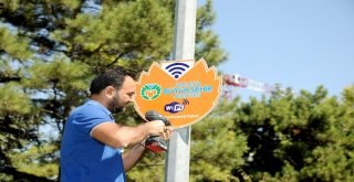Büyükşehir Belediyesinden Ücretsiz İnternet Hizmeti