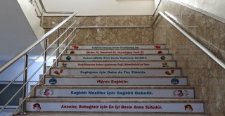 Sağlıkta Önemli Konular Merdivenlere Yazıldı