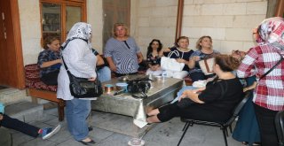 Kadınlardan Bakır Ve Sedef İşleme Kurslarına Yoğun İlgi
