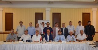 Dr. Necip Yemenici Müsiad İzmirin Toplantısına Konuk Oldu