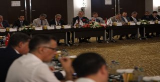 Bakan Ersoy: Hedefimiz Kişi Sayısı Değil, Turizm Gelirlerinin Gsmhdeki Payın Yüzde 4Ten 8E Çıkartılması