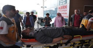 Otomobil Bir Yana Motoru Bir Yana