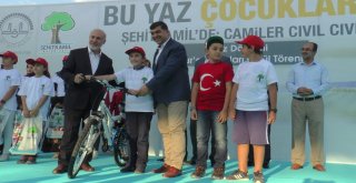 Derece Giren Kuran-I Kerim Kursu Öğrencilerine Ödül