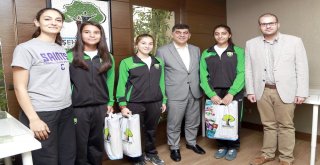 Belediye Başkanı Fadıloğlu Milli Sporcuları Ağırladı