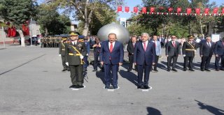 Malatyadaki Kutlamalarda Helikopter Gövde Gösterisi Yaptı