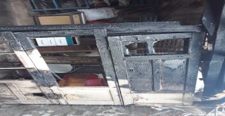 Alevlerin Sardığı Kömürlük Kullanılmaz Hale Geldi