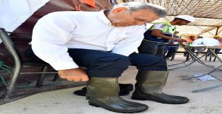 Başkan Çizmeleri Giydi, İzmirin En Uzun Tünelini İnceledi